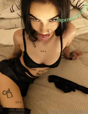  nude photo #0005