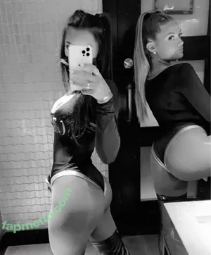  nude photo #0004
