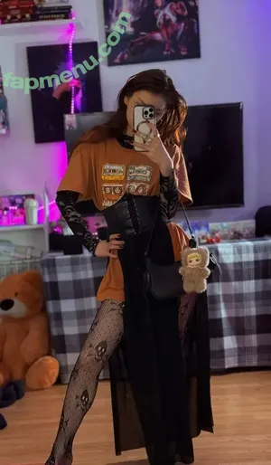 netanetoy / 702252110 / eveli_na_li / netaporter nude photo #0074