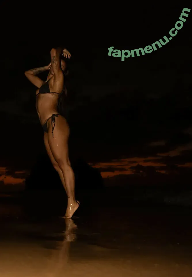 Neuronha Neurnha19 nude photo #0249 (Neuronha Neurnha19)