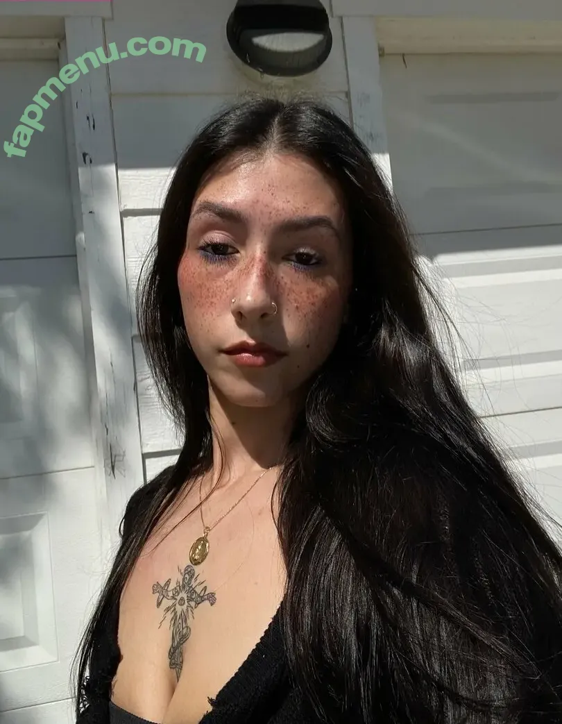 nevaevaaaaa nude photo #0025 (nevaevaaaaaa)
