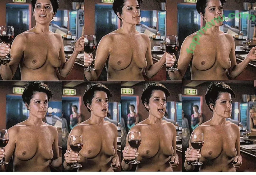 Neve Campbell nude photo #0001 (nevecampbell)