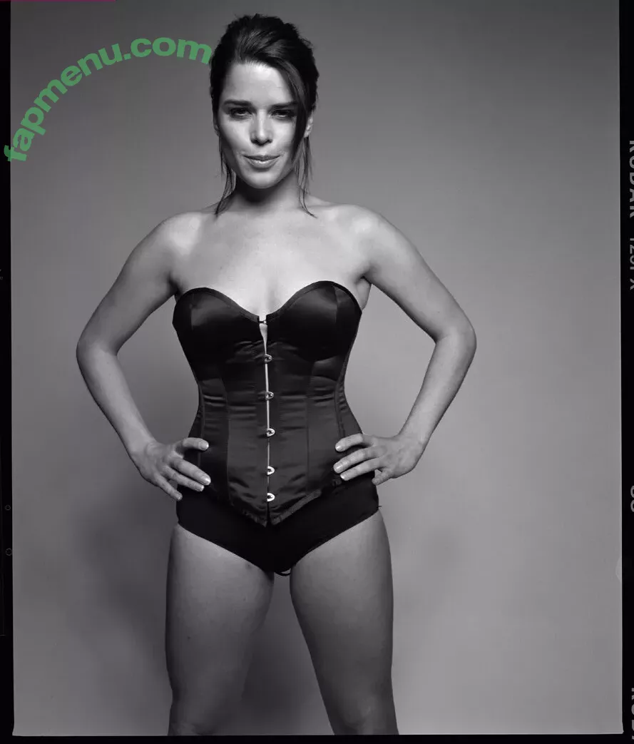 Neve Campbell nude photo #0015 (nevecampbell)