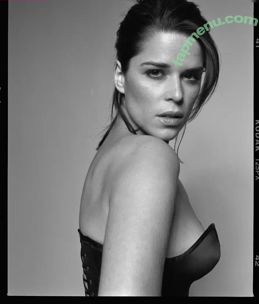 Neve Campbell nude photo #0110 (nevecampbell)