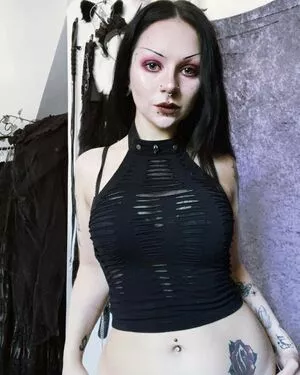 NevernaNoir / Mygothpersonality nude photo #0001