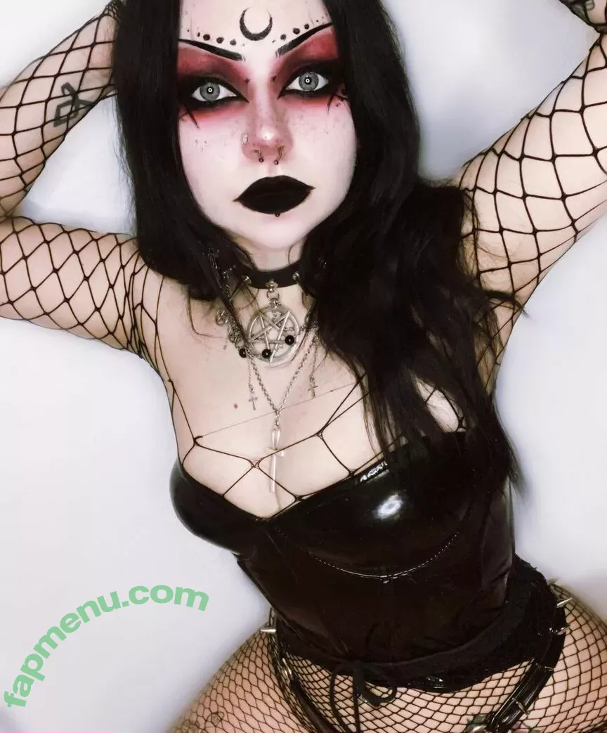 NevernaNoir nude photo #0002 (Mygothpersonality)