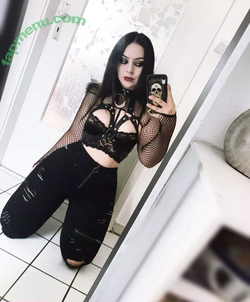 NevernaNoir nude photo #0007 (Mygothpersonality)