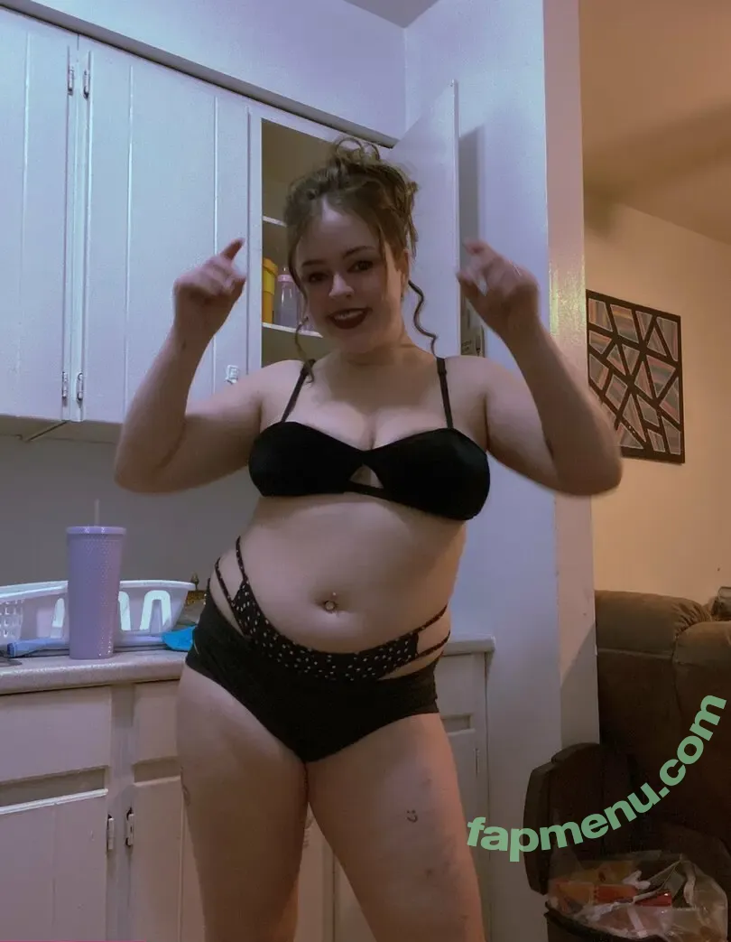 newfoundbabiefree nude photo #0007 (newfoundbabiefree)
