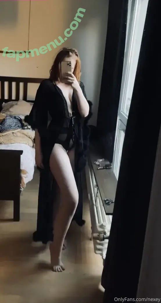 Nexeyredfox nude photo #0193 (nele.alb_)