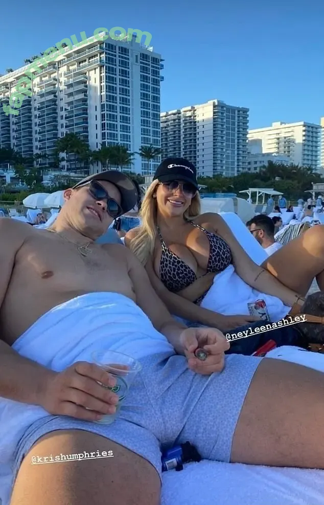 Neyleen Ashley nude photo #0002 (neyleenashley)