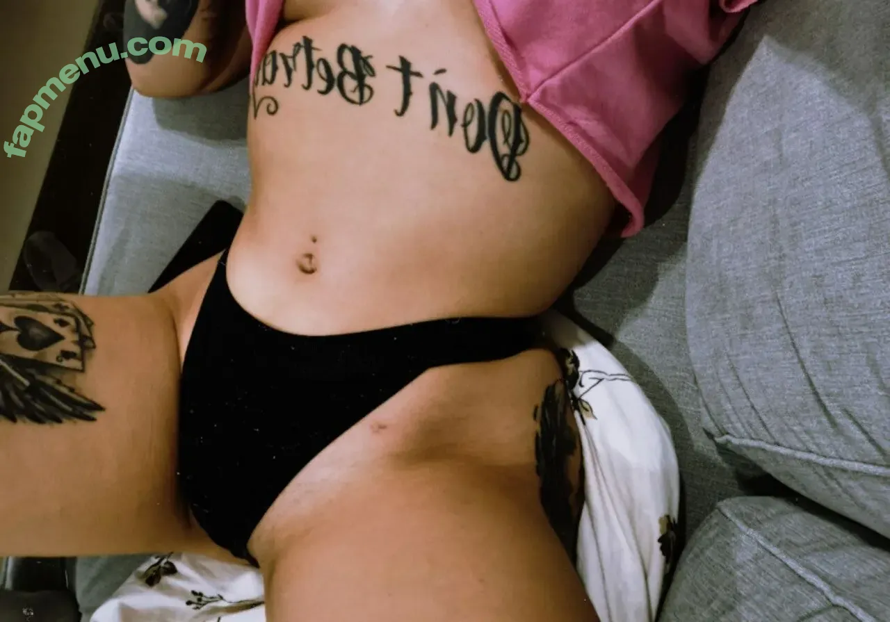 neyrobika nude photo #0006 (emilia_gone_black / neyrobika.4)