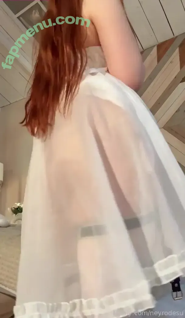 Neyrodesu nude photo #0051 (neyro_desu)