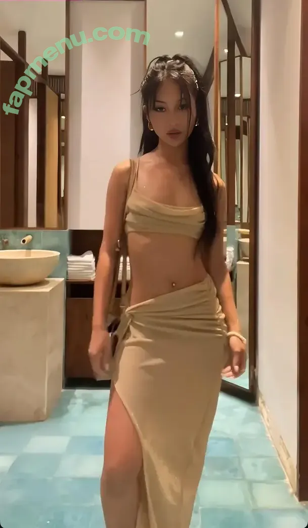 Nhitrxng nude photo #0017 (Nhitrxng)