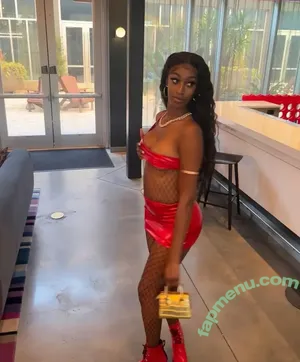 Nia Bia / nia_gibson nude photo #0001