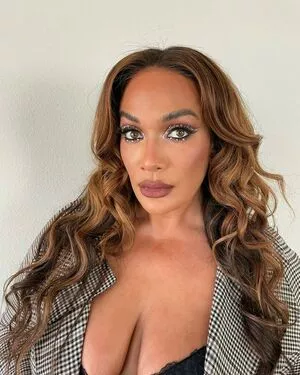 Nia Jax-Lina Fanene / LinaFanene nude photo #0041