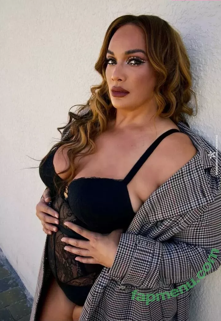 Nia Jax-Lina Fanene nude photo #0006 (LinaFanene)