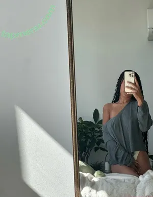 Nia Simone / MelaninMedicine / neyahsimone / ninasiimone nude photo #0228