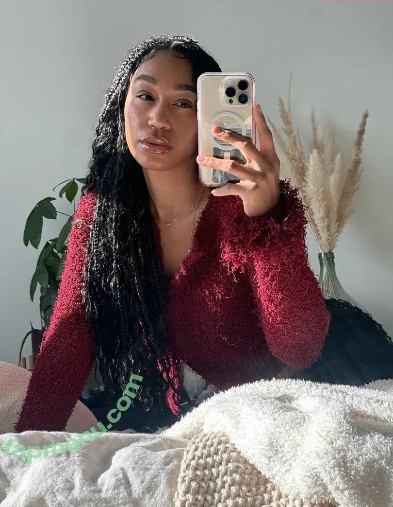 Nia Simone nude photo #0194 (MelaninMedicine / neyahsimone / ninasiimone)