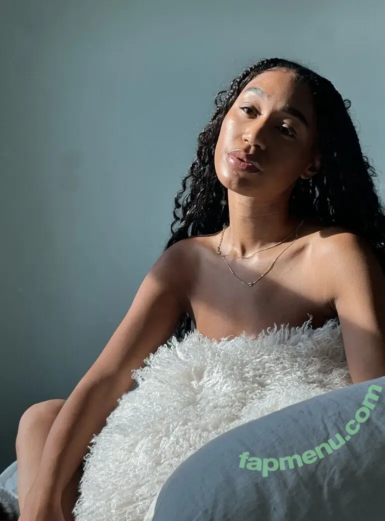 Nia Simone nude photo #0235 (MelaninMedicine / neyahsimone / ninasiimone)