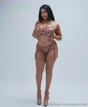 niableufree / niadupree nude photo #0001