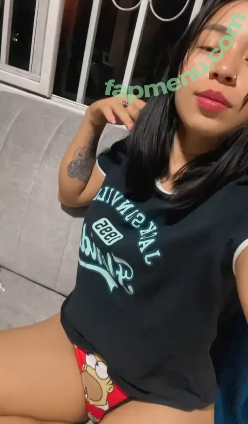 nialadino nude photo #0006 (niia_ladiino)