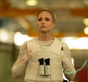 Niamh Algar / niamhalgar nude photo #0040