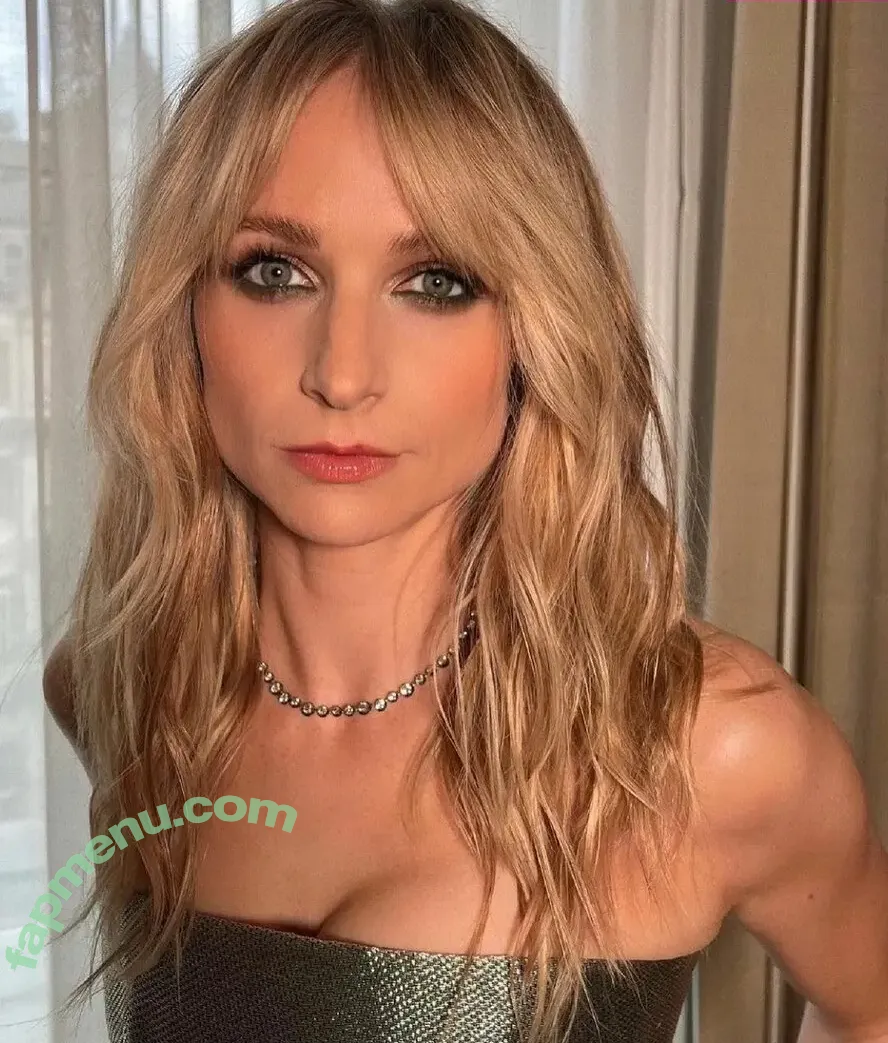 Niamh Algar nude photo #0038 (niamhalgar)