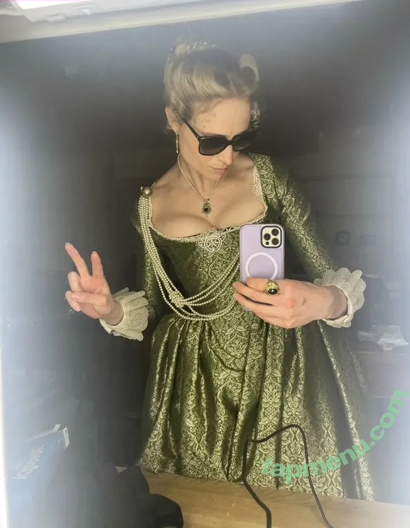 Niamh Algar nude photo #0047 (niamhalgar)