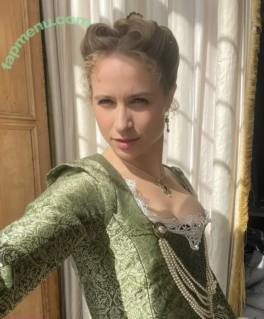 Niamh Algar nude photo #0048 (niamhalgar)