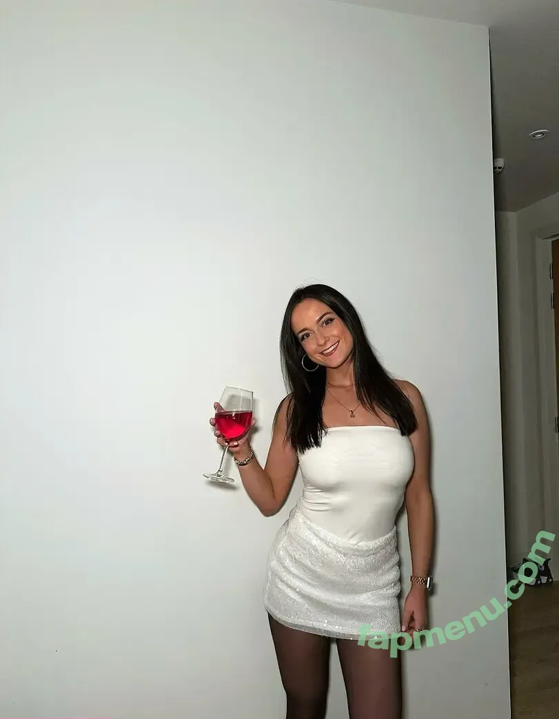 Niamh Cryan nude photo #0487 (niamh_cryan)