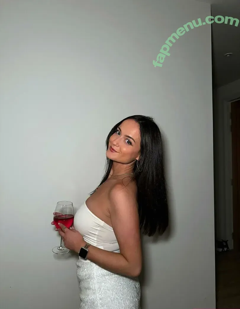 Niamh Cryan nude photo #0488 (niamh_cryan)