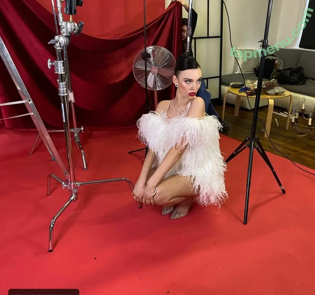 Niamh McCormack nude photo #0011 (Niamh McCormack)