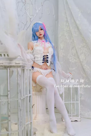 Niantutu / Yaokoututu / lim_meishe nude photo #0032