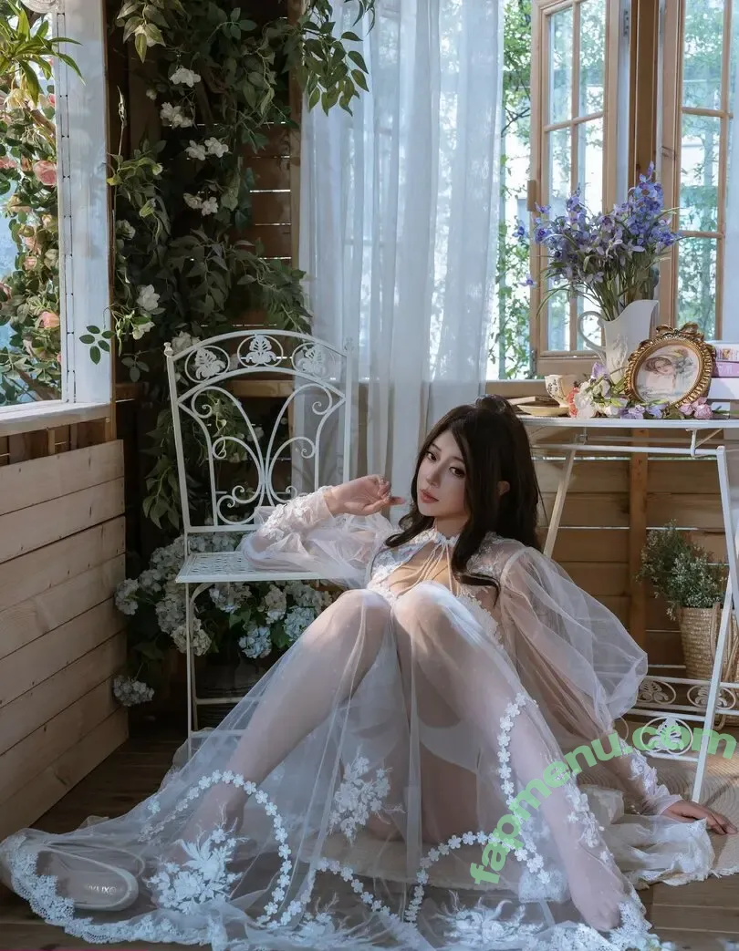 Niceoppi nude photo #0442 (Niceoppi)