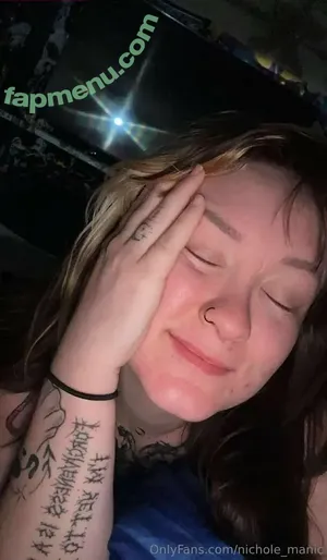 nichole_manic / nichole_is_manic nude photo #0335