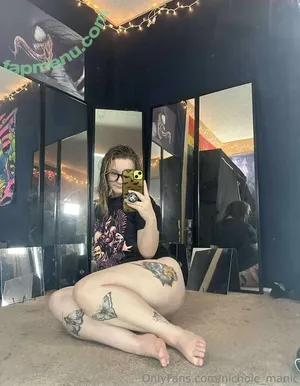 nichole_manic / nichole_is_manic nude photo #0408