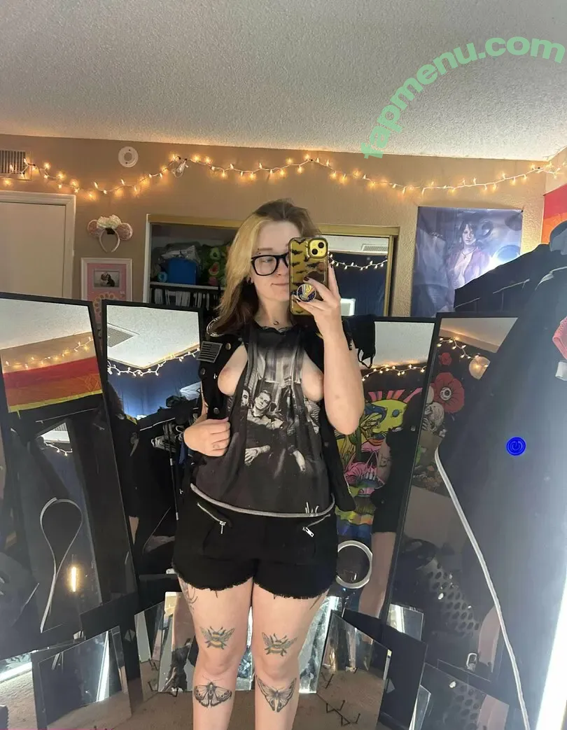 nichole_manic nude photo #0191 (nichole_is_manic)