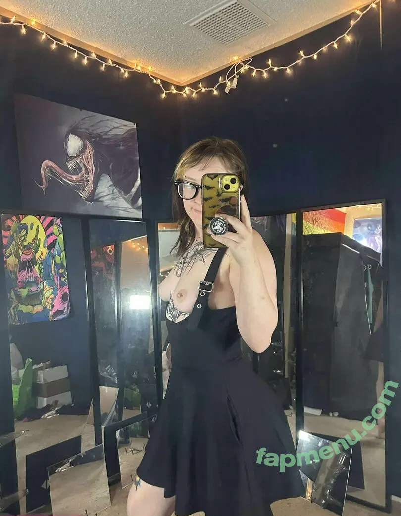 nichole_manic nude photo #0311 (nichole_is_manic)