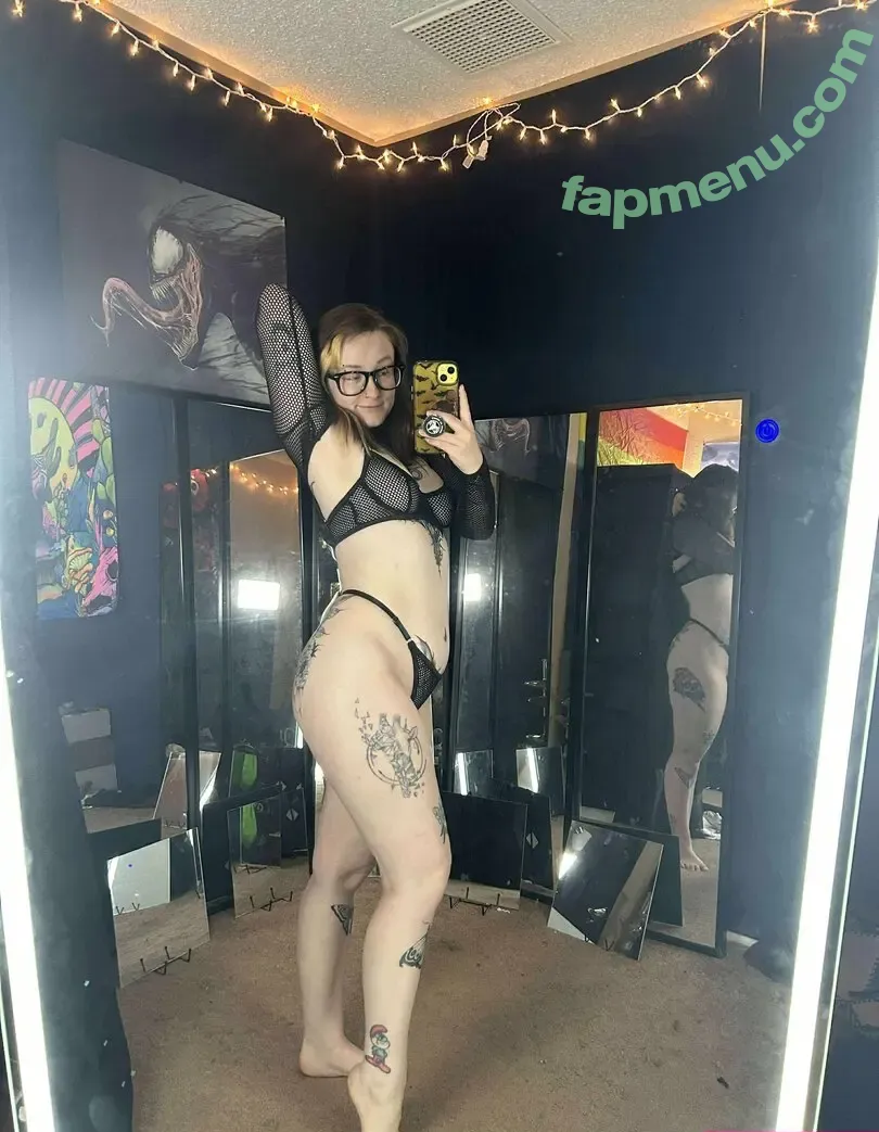 nichole_manic nude photo #0315 (nichole_is_manic)