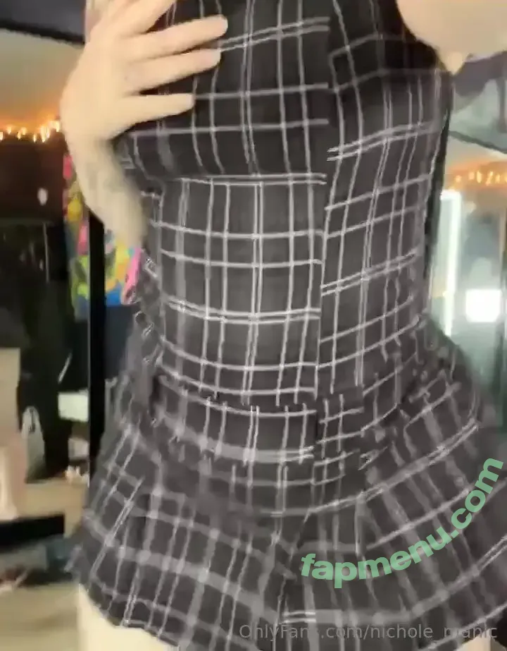 nichole_manic nude photo #0334 (nichole_is_manic)