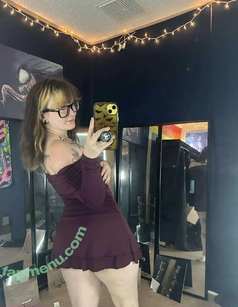 nichole_manic nude photo #0341 (nichole_is_manic)