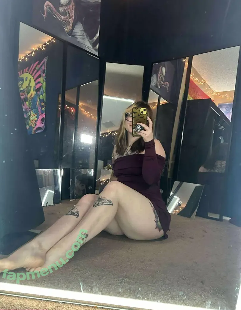 nichole_manic nude photo #0345 (nichole_is_manic)