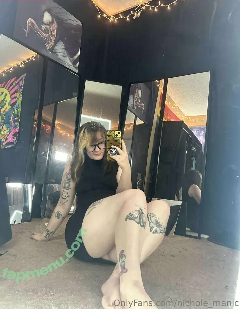 nichole_manic nude photo #0356 (nichole_is_manic)