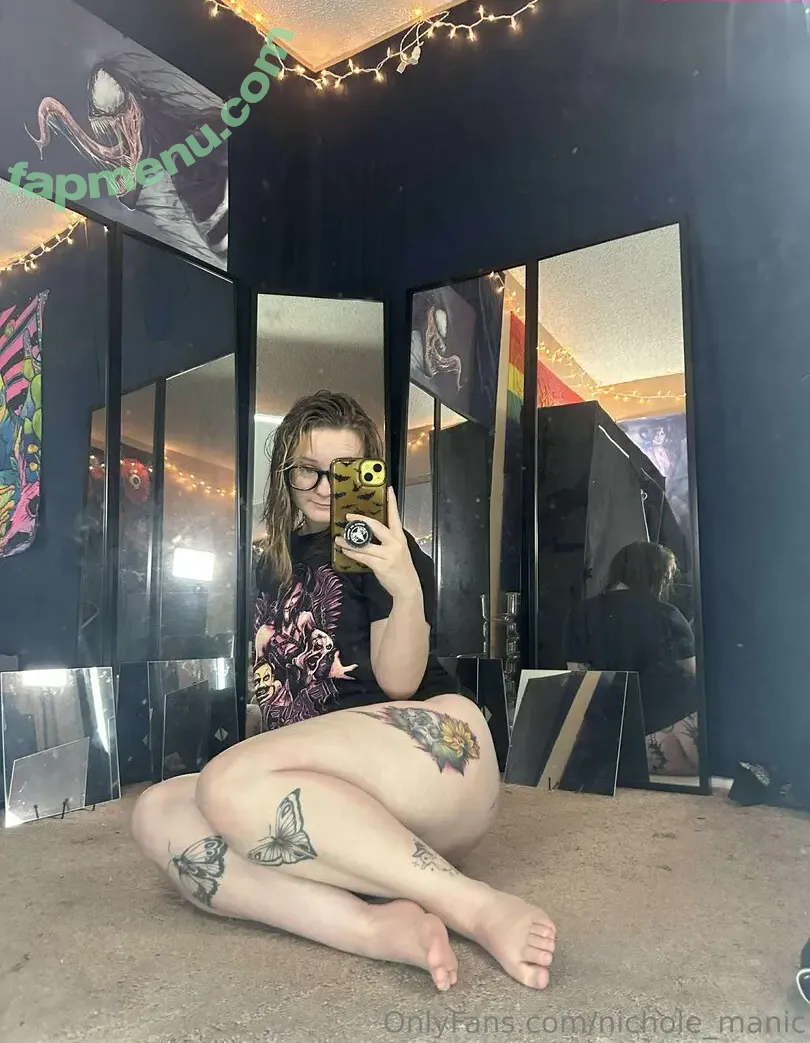 nichole_manic nude photo #0408 (nichole_is_manic)