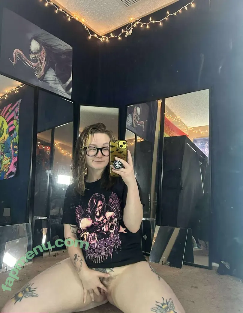 nichole_manic nude photo #0410 (nichole_is_manic)