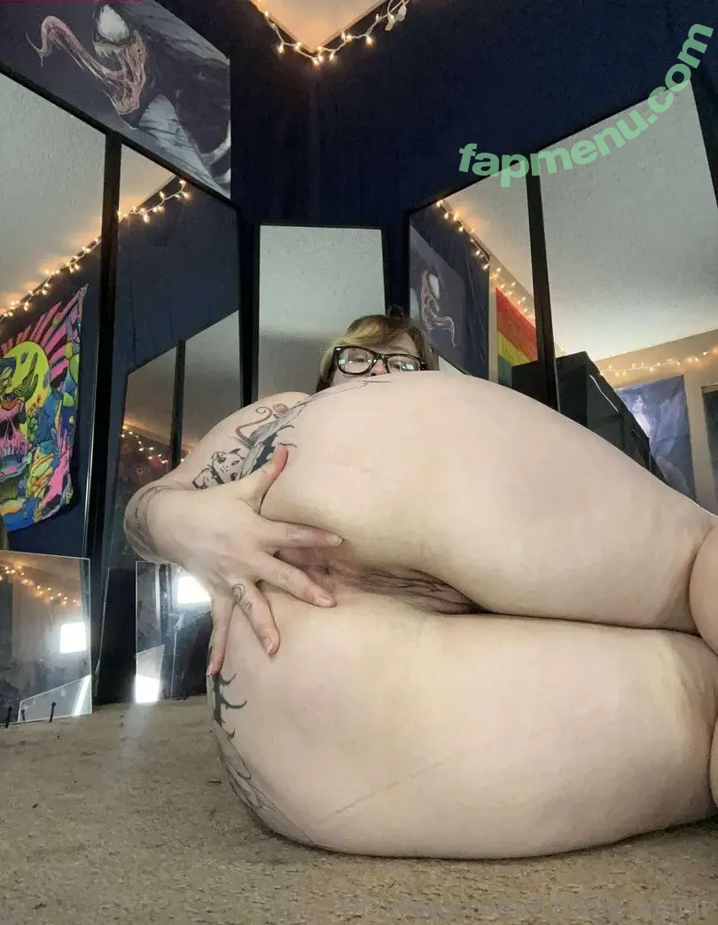 nichole_manic nude photo #0417 (nichole_is_manic)