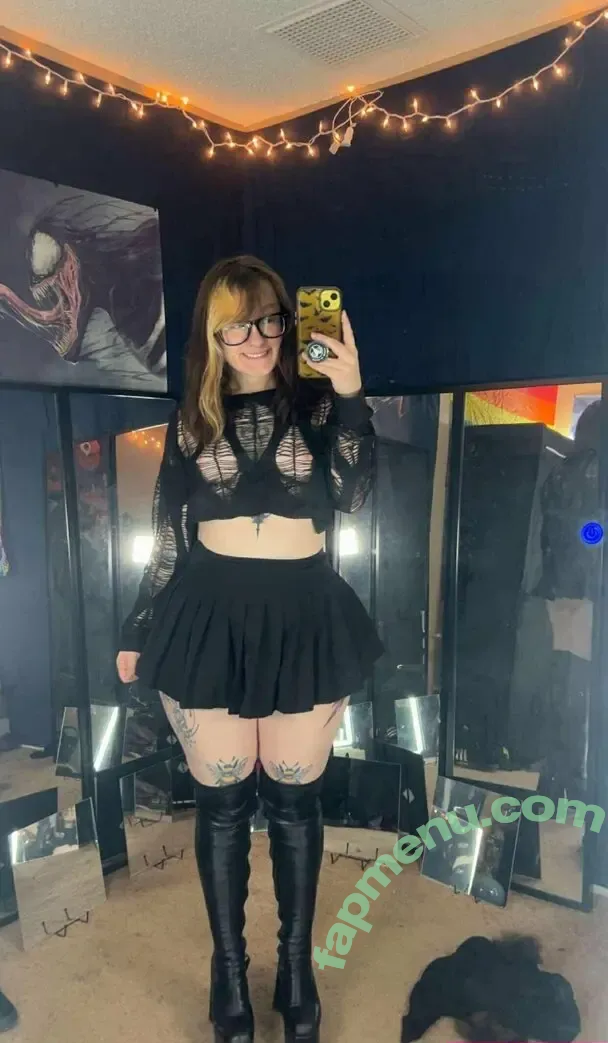 nichole_manic nude photo #0426 (nichole_is_manic)