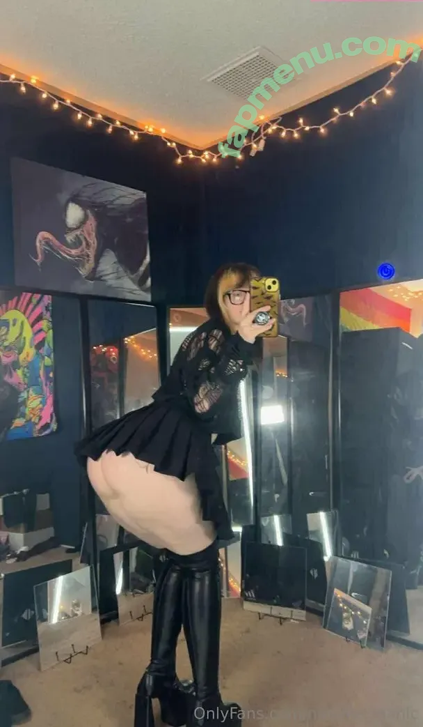 nichole_manic nude photo #0430 (nichole_is_manic)