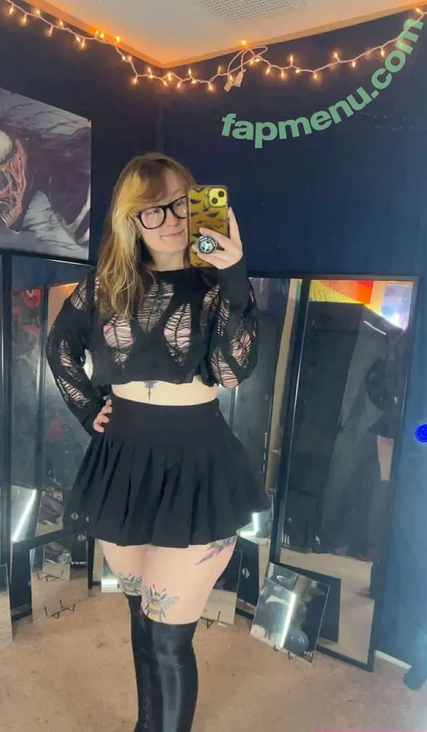 nichole_manic nude photo #0431 (nichole_is_manic)