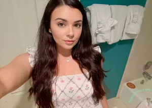 nicholeasmr / nicole.asmrr nude photo #0077